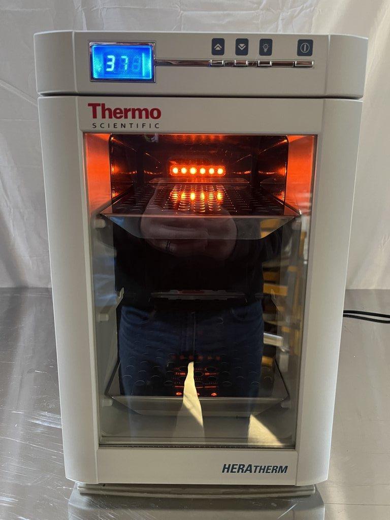 Thermo Heratherm IMC18 Incubator - Compact Lab Incubator for Cell Cultures